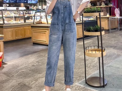 ins超火的背带裤女2025夏季新款韩版宽松显瘦可爱减龄牛仔连体裤