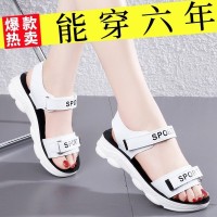 夏季真皮沙滩鞋外穿中跟防滑时装凉鞋女松糕底休闲软底魔术贴厚底